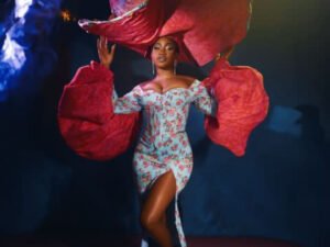 avantegarde costume hat